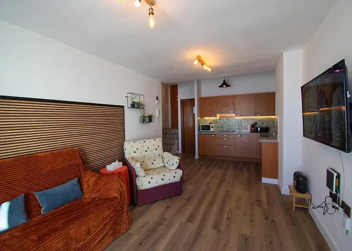 Апартаменти Snowgranada Parking Telecabina Pradollano Include *